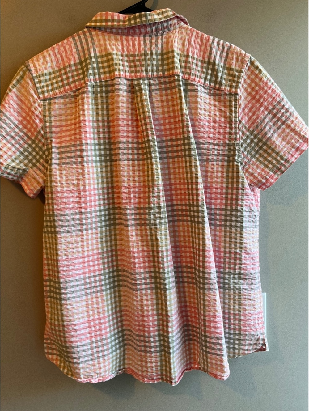 L.L.Bean Vacationland Seersucker Short Sleeve Popover Plaid Shirt Pink Green - Picture 9 of 10